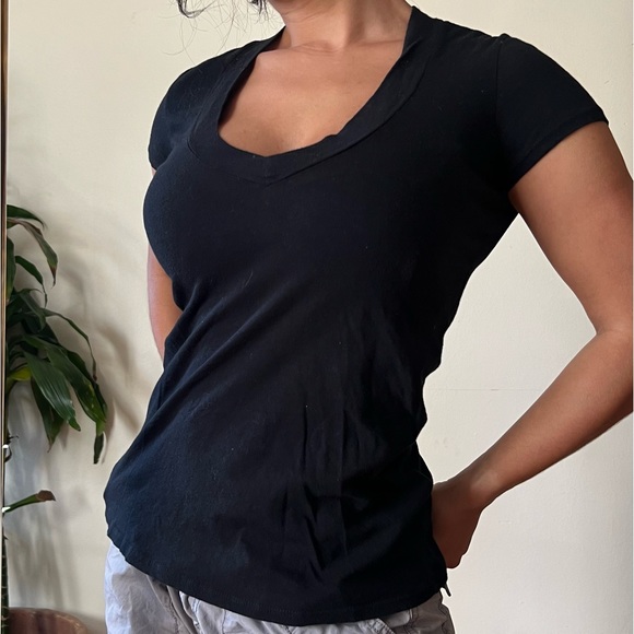 Classic James Perse Tee Shirt - Picture 4 of 4